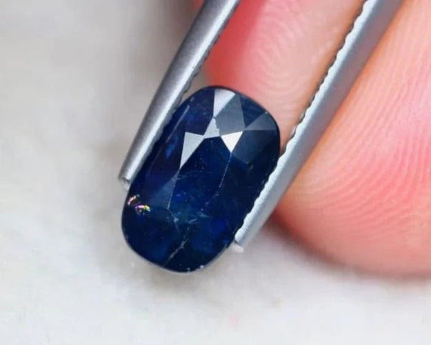 Gemstone Saphir bleu naturel ovale chauffé 2,06 ct 58 Facettes 309