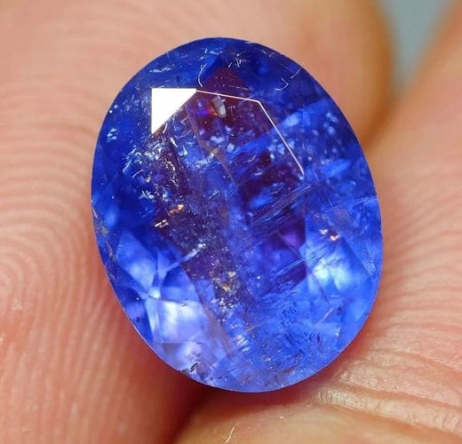 Gemstone Tanzanite - Pierre taille ovale 3,37 ct 58 Facettes 297