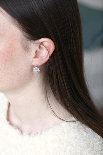 Boucles d'oreilles Boucles d'oreilles Marguerite en or rose et platine, diamants 3,00 cts 58 Facettes