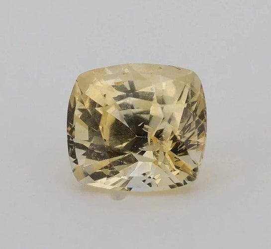 Gemstone Saphir jaune non chauffé 1,12 ct avec certificat CGL 58 Facettes 156