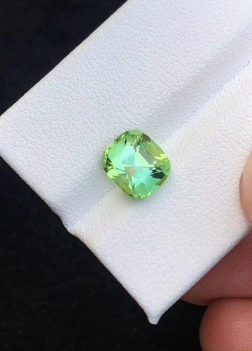 Gemstone Tourmaline verte 2,35 ct taille Asscher 58 Facettes 75