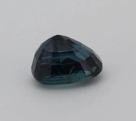 Gemstone Saphir bleu naturel 1,04 ct taille ovale 58 Facettes 104