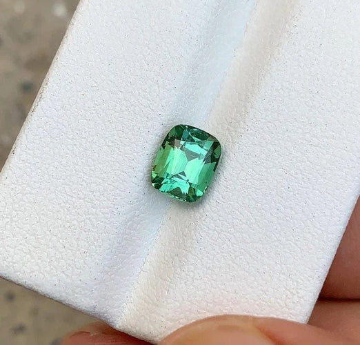 Gemstone Tourmaline - Pierre taille coussin 1,55 ct bleu-vert 58 Facettes 11