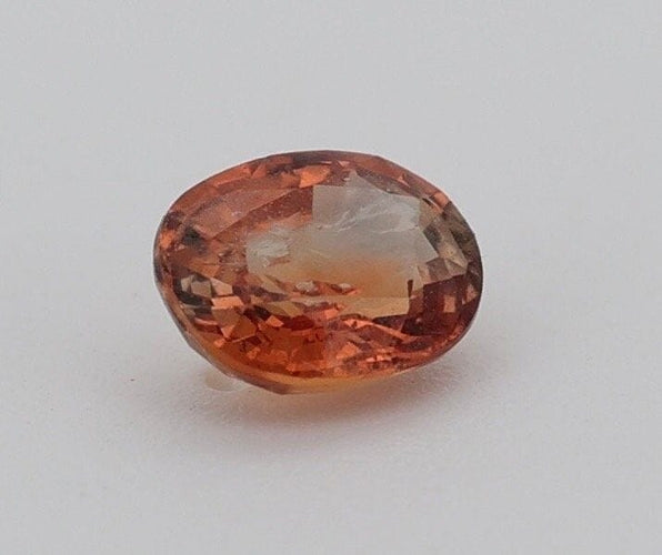 Gemstone Saphir padparadscha 0,46 ct avec certificat 58 Facettes 96
