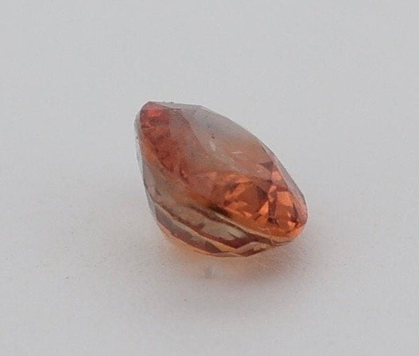 Gemstone Saphir padparadscha 0,46 ct avec certificat 58 Facettes 96