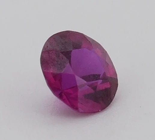 Gemstone Rubis naturel 0,35 ct non chauffé de Birmanie 58 Facettes 48