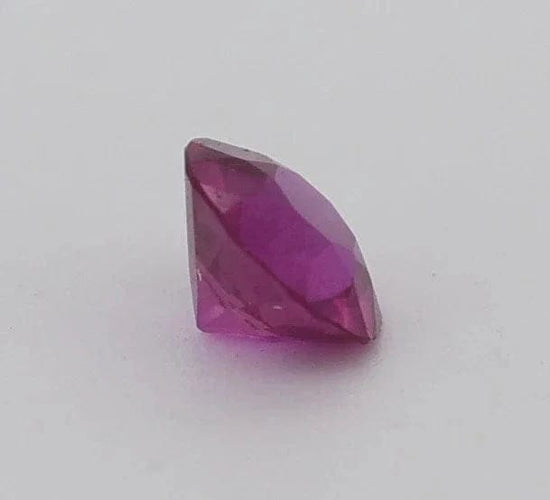Gemstone Rubis naturel 0,35 ct non chauffé de Birmanie 58 Facettes 48