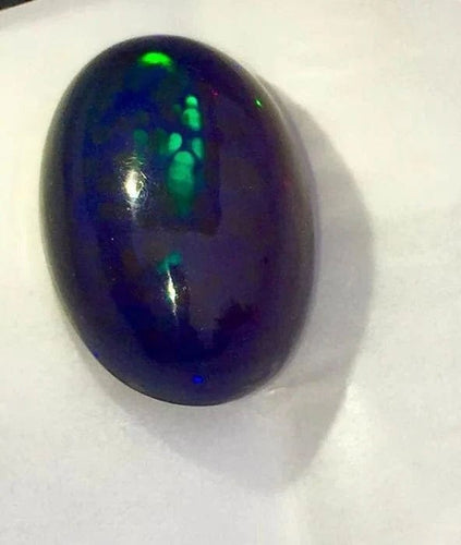 Gemstone Opale noire d’Australie - Cabochon 13,00 ct 58 Facettes 507