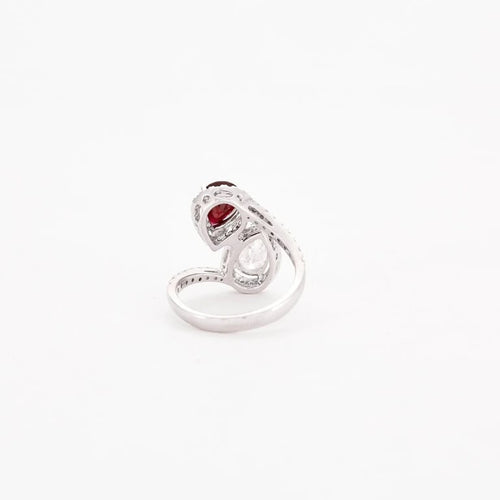 Bague 55 Bague en or blanc 18 ct avec diamants et rubis 58 Facettes