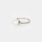 Bague 50 Bague en or blanc 18 carats avec perle de culture et diamants 58 Facettes