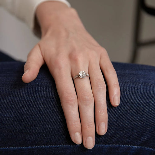 e28cad76-793d-4549-8de1-272440702900