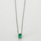 Collier Collier solitaire en or blanc avec émeraude taille poire 58 Facettes