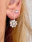 Boucles d'oreilles Boucles d’oreilles dormeuses en or blanc 18 carats et diamants 58 Facettes