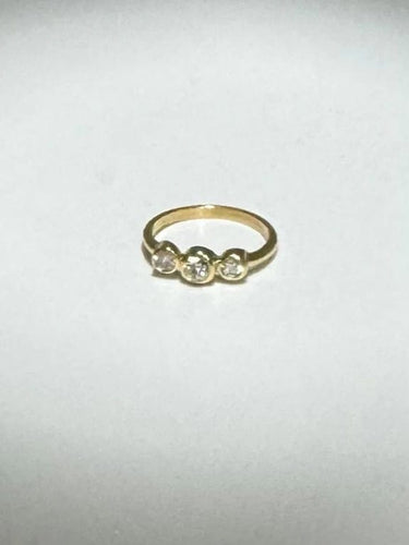 Bague 53 Bague trilogie en or jaune 750 sertie de 3 diamants 58 Facettes