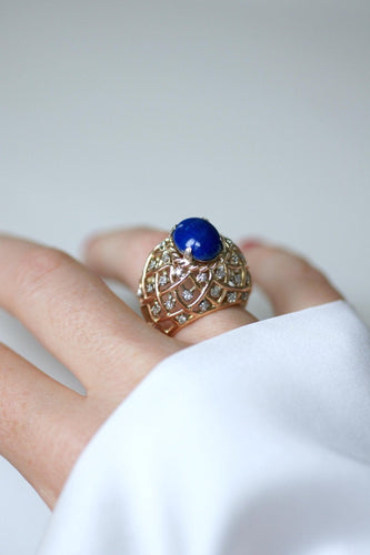 Bague 52 Bague cocktail en or jaune, lapis-lazuli et diamants 58 Facettes