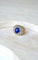 Bague 52 Bague cocktail en or jaune, lapis-lazuli et diamants 58 Facettes