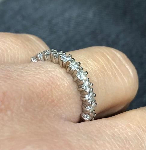 Bague 53 Bague demi-tour en or blanc 18K et diamants 0,55 ct 58 Facettes