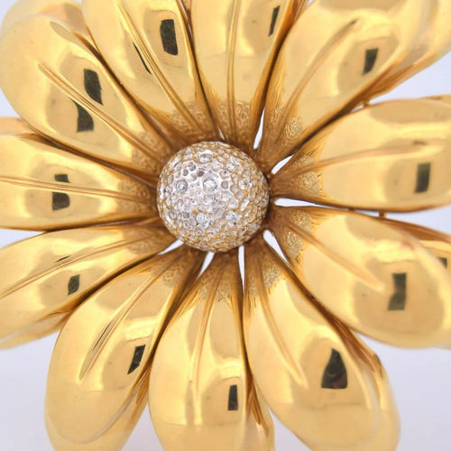 Broche Broche fleur - en or jaune 18 carats et diamants 58 Facettes SP39