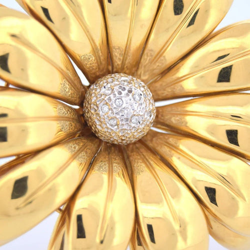 Broche Broche fleur - en or jaune 18 carats et diamants 58 Facettes SP39