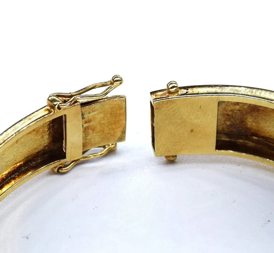 b41ad34e-efc5-4d42-50d5-9d7740f87300