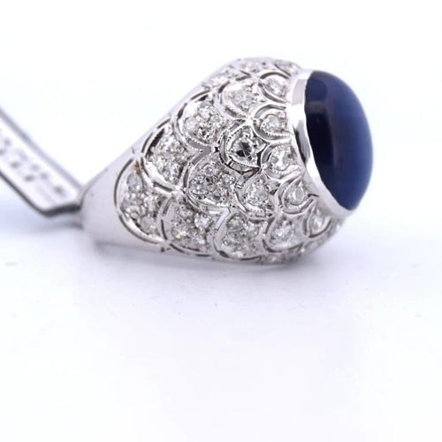 Bague 56 Bague Art Nouveau en or blanc 18 carats avec saphir cabochon et diamants 58 Facettes