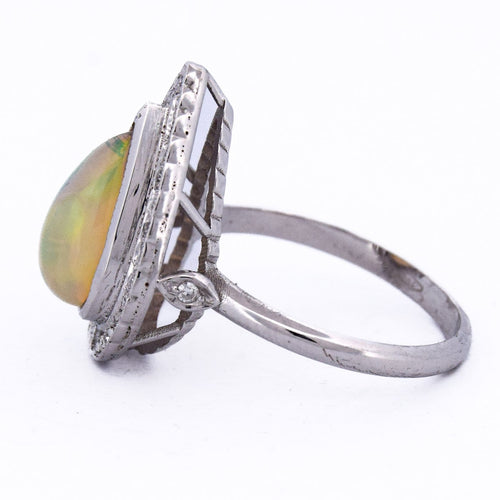 Bague 60 Bague Art déco en or blanc 18 ct avec opale et diamants 58 Facettes AN100 (0069)