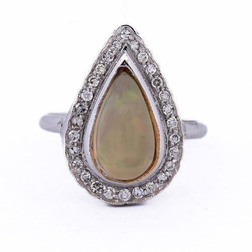 Bague 60 Bague Art déco en or blanc 18 ct avec opale et diamants 58 Facettes AN100 (0069)
