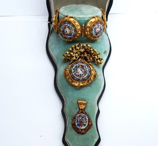 92691d44-efd5-473f-7130-24cfeec92600