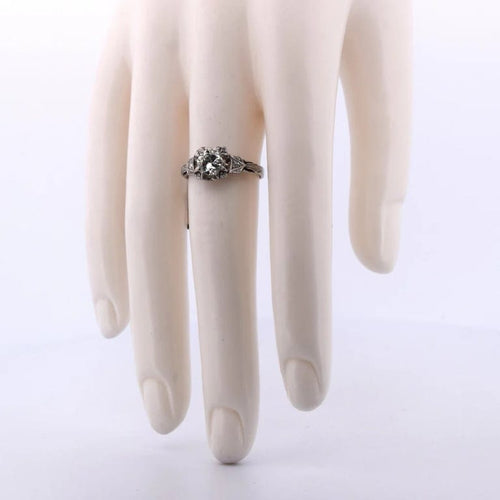 Bague 55 Bague antique en or blanc 18 carats et diamants 58 Facettes