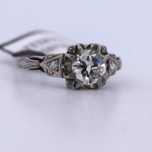 Bague 55 Bague antique en or blanc 18 carats et diamants 58 Facettes