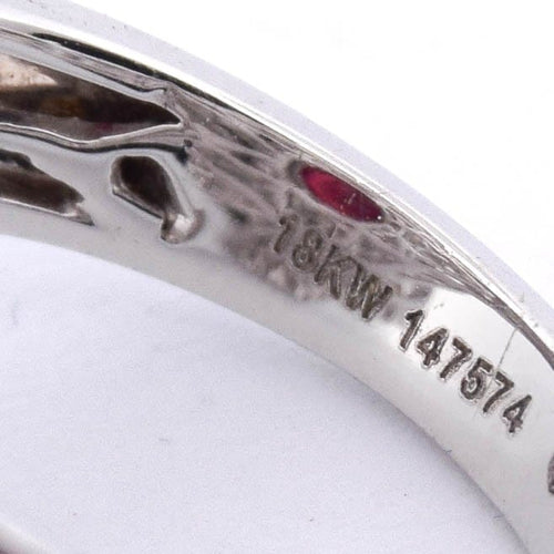 Bague Bague en or blanc 18 kt avec rubis ovale et diamants 58 Facettes AN65  (00239)