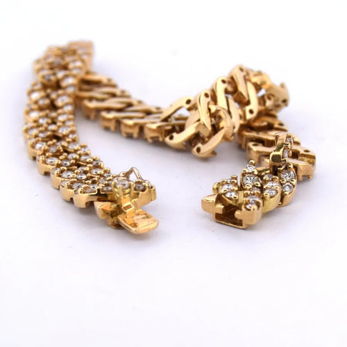 fde08e65-d302-43cf-d347-f3be5dd61200