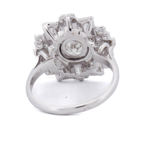 Bague 54 Bague Art déco en or blanc 18 kt avec diamants 58 Facettes AN388