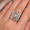 Bague 54 Bague en platine ornée de diamants et de corail 58 Facettes AN380