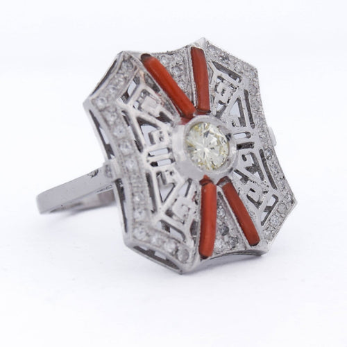 Bague 54 Bague en platine ornée de diamants et de corail 58 Facettes AN380