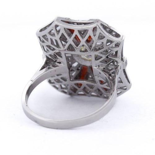 Bague 54 Bague en platine ornée de diamants et de corail 58 Facettes AN380