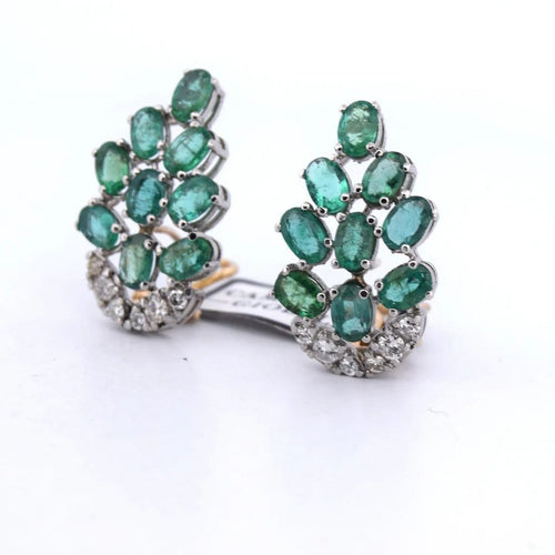 Boucles d'oreilles Boucles d'oreilles en platine avec émeraudes et diamants 58 Facettes