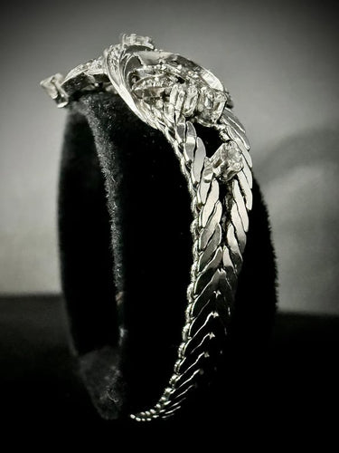 dc5084fc-0d62-46ae-8294-123e05727100