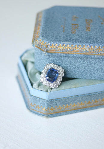 Bague Art Déco - Bague marguerite en or blanc saphir de Ceylan et diamants 58 Facettes