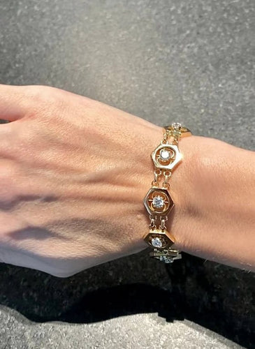 Bracelet Bracelet à motifs hexagonaux en or jaune 18 carats et diamants 58 Facettes