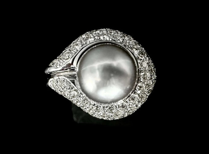 Bague 53.5 Bague en or blanc 18 carats avec perle grise et diamants 58 Facettes