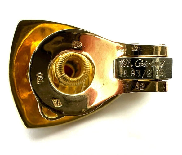 Boucles d'oreilles Maison Gérard - Boucles d'oreilles écusson en or jaune, rubis, diamants et émail 58 Facettes