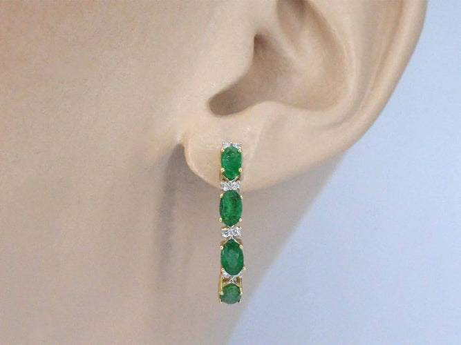 Boucles d'oreilles Boucles d'oreilles en or 14 carats avec diamants et émeraudes 58 Facettes 2135