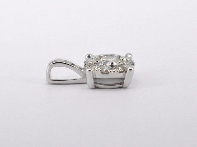 Pendentif Pendentif en or blanc 14 carats avec diamant 58 Facettes 2156