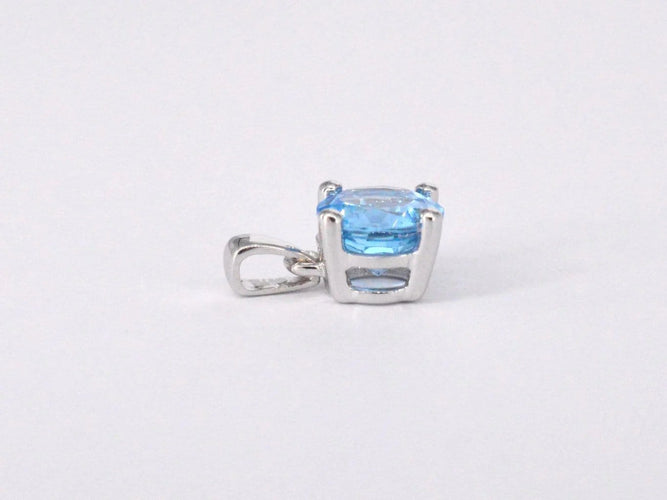 Pendentif Pendentif en or blanc 14 carats avec topaze 0,90 ct 58 Facettes 2202