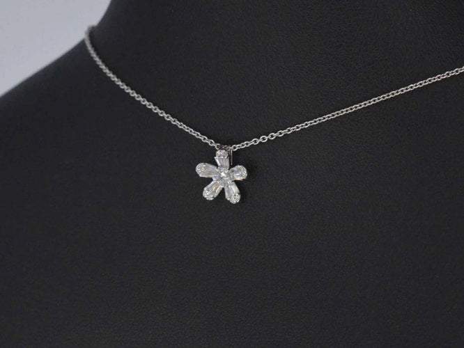Pendentif Pendentif en or blanc 14 carats avec diamant 0,40 ct 58 Facettes 2218