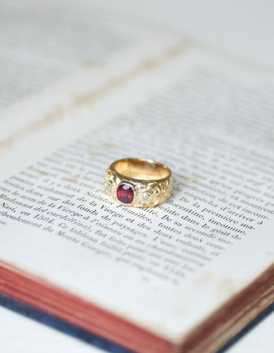 Bague 54 Bague ancienne bandeau rubis et diamants en or jaune 58 Facettes