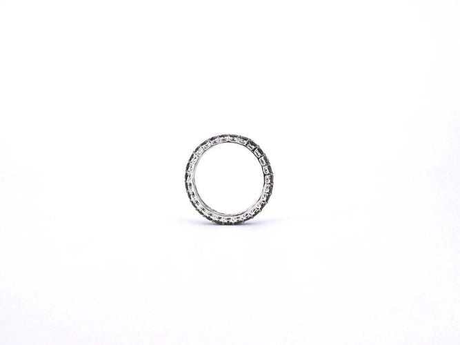 Bague 54 Bague d’éternité en or blanc 14 carats avec diamants noirs 58 Facettes 2210