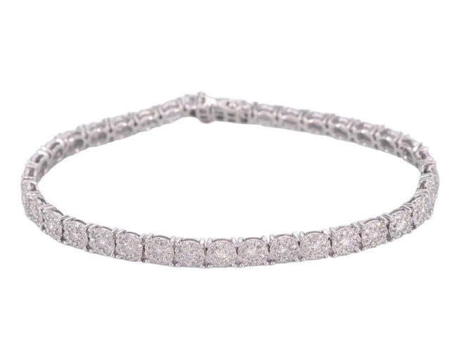 Bracelet Bracelet tennis en or blanc 18 carats avec diamants 58 Facettes 2036