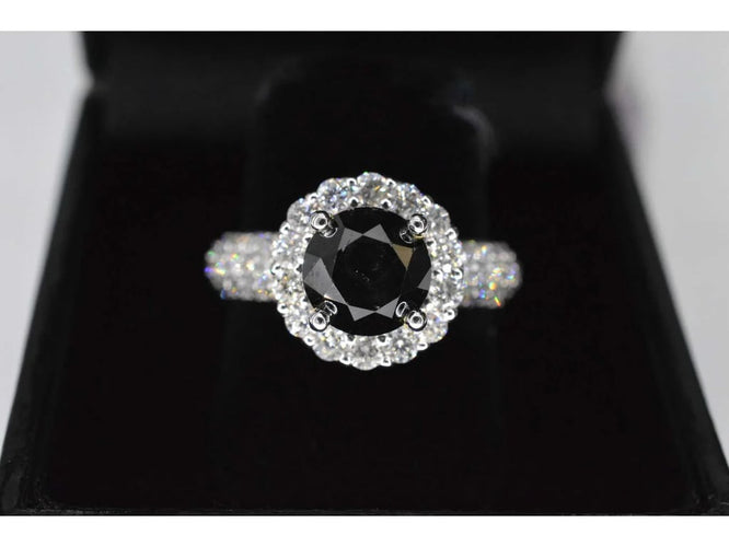 Bague 54 Bague entourage en or blanc 18 carats avec diamants et diamant noir 58 Facettes 2049